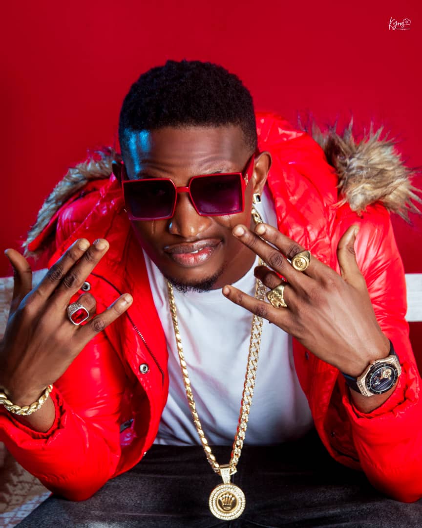 Musician Cashie, live performance with music legend May D